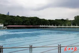 武汉最大天然游泳场开放时间定了，中小学生可免费畅游20天图片
