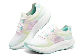 一周运动新品 | 斯凯奇上新健步鞋，夏季新鞋款复古、联名成风图片