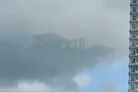 海口街头出现海市蜃楼景象：云中有建筑轮廓、形似天宫图片