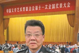 李志东：书法是美育的根和魂图片