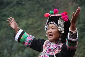 《小河淌水》依旧淌，世间不见“金凤凰”图片