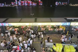 这条河西最具烟火气的夜宵街每晚火辣至天明，但你只见过它的热闹图片