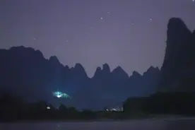 桂林惊现红色精灵闪电，太惊艳！画面记录罕见奇观图片