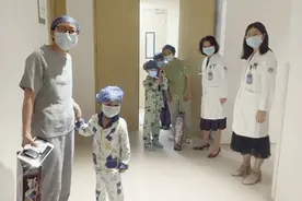 一场发烧，浙江4岁娃确诊白血病！“我们一起打跑怪兽，哥哥是奥特曼”11岁的他“捐髓救弟”图片