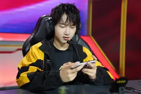 不打电竞就去做厨子了，Fly希望能再战五年｜专访图片