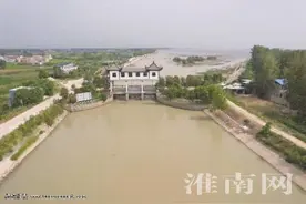 千年古塘“瘦身”见底 大旱之年 水利担当图片