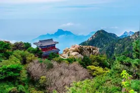 那些刻在山东人DNA里的旋律，响彻齐鲁大地，开篇就说泰山图片