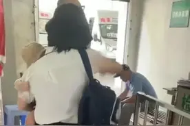 婴儿乘大巴车需购买车票？全国多个车站回应图片