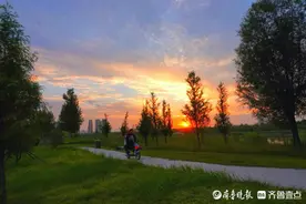 行摄华山｜晚霞满天飞，宛如油画一般图片