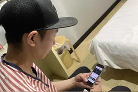 上游新闻对话庞麦郎：直播没挣到钱已回老家，否认有精神疾病图片