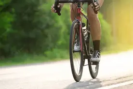 骑行公路自行车如何变速，你了解吗？图片