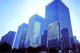 路上看泉城图片