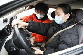 上海聋人本地学车拿驾照将成现实，多部门合力推进聋人驾考培训工作图片