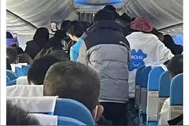 又见粉丝为追星在机场“闹事”，闹剧必须叫停了！图片