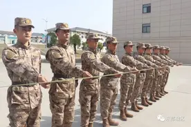 关注｜新兵班长，就位！图片