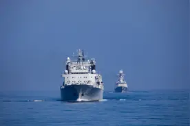 砺剑亚丁湾——海军第四十二批护航编队执行亚丁湾护航任务纪实图片