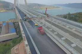 成自宜高铁建设最新进展：宜宾临港公铁两用长江大桥年底将通车图片