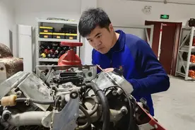 特刊丨致敬光荣的劳动者图片