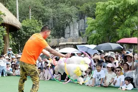 欢乐过“五一” 乐和乐都上演动物运动会图片
