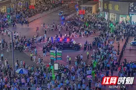 长沙800台铁骑“五一”假期日夜巡逻 飒爽英姿刷爆网络图片