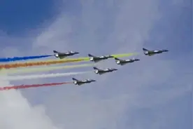 换装歼-10C！亮相马来西亚！图片