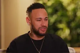 内马尔：巴特勒是个很棒的家伙 非常佩服他&我们的友谊也很特别图片