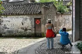 拍风景的人，有时自己也是风景图片