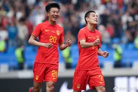 武磊梅开二度，国足4-0胜缅甸！图片