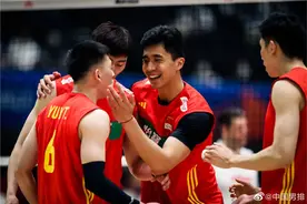 中国队2比3惜败日本队，但打出血性图片