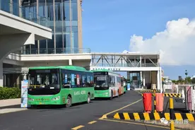 北海网民建议公交车增加粤语报站，市政府：普通话更利于服务民众图片