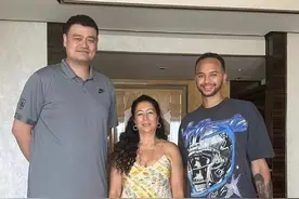 官宣！李凯尔已获中国国籍，并与中国篮协主席姚明见面图片