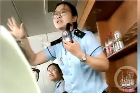 K396次列车因北京暴雨滞留门头沟27小时：女乘务员哽咽安抚乘客，有乘客家属称已断联图片