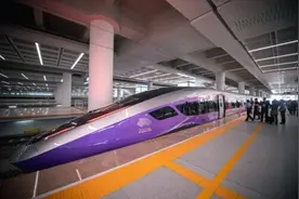 复兴号亚运智能动车组迎首次试乘图片