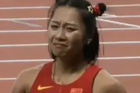 观潮丨11秒23！葛曼棋女子百米夺金，赛后激动落泪图片