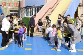 为爱双向奔赴，携手共育未来：福山区实验幼儿园举行家长开放日活动图片