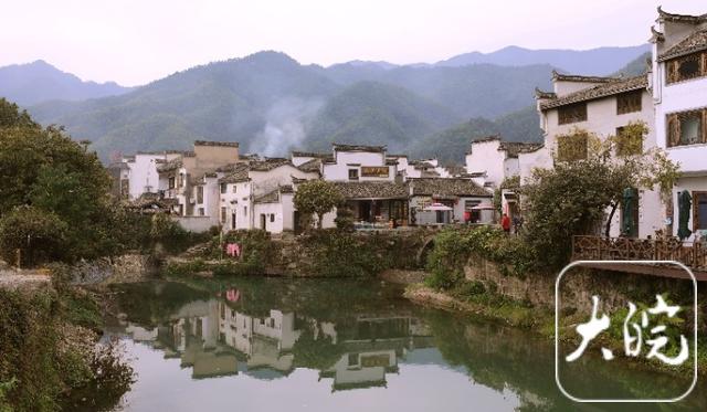 黟县：卢村秋色引客来