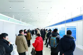北京怀柔区举办2025年“春风行动”现场招聘会图片