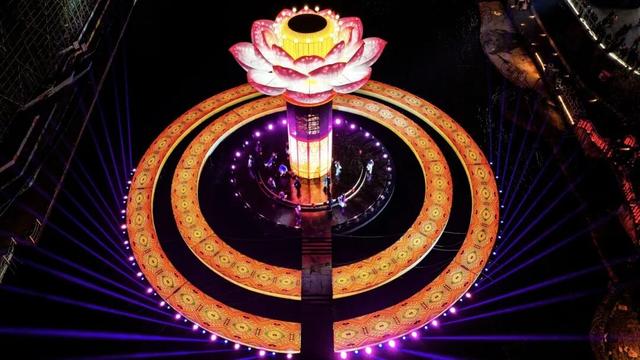 2026浪漫宣恩过大年，新春灯组抢“鲜”看！