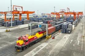 中越（成都-越南）冷链班列首发 助力四川农产品出口东南亚图片