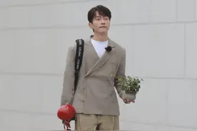 歌手还是演员？张栋梁：人生不是单行道 丨 人物图片