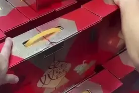 “五芳斋粽子礼盒”价格腰斩？警方破案了图片