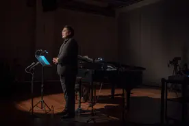 沈洋，一个低男中音的温柔图片