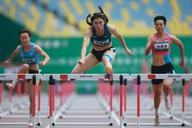 12秒74刷新PB，吴艳妮带着赛季亚洲最好成绩跑向巴黎图片