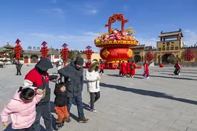 河南乡村振兴：人们都想到地平线下村庄过大年 您想来吗？丨天定视界图片