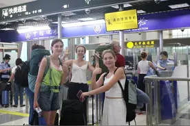 已有超32万外籍旅客享免签政策入境广州！边检客流创新高图片