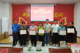 罗甸县斛兴街道：“四点融合”推动民族“大团结”图片