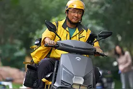 《逆行人生》：“真实”的辩证法与焦点的转移图片