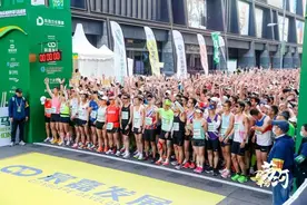 跨界破圈！苏州河半马周末起跑，“体育+游戏”吸引年轻人图片