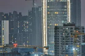 重阳登宝安第一高楼 宝安首个垂直马拉松赛10月22日鸣枪图片