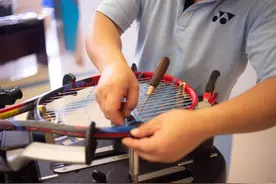 聚光灯后的无名英雄——穿线师图片